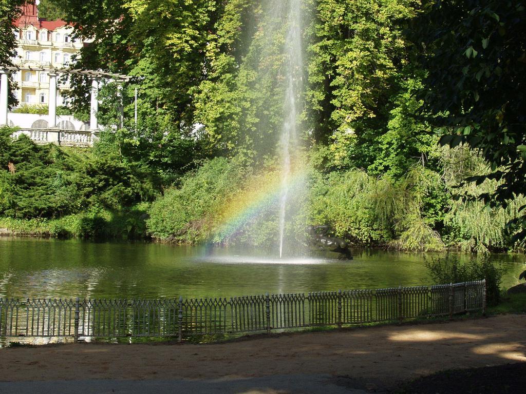 Apartma La Provence Mariánské Lázně Esterno foto