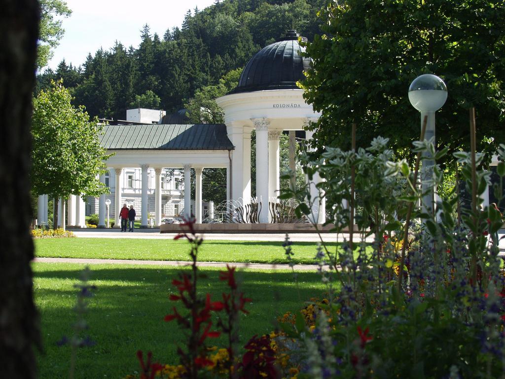 Apartma La Provence Mariánské Lázně Esterno foto
