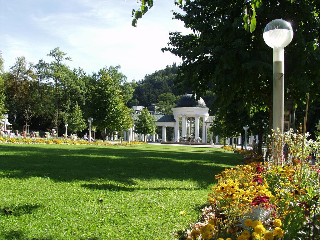 Apartma La Provence Mariánské Lázně Esterno foto